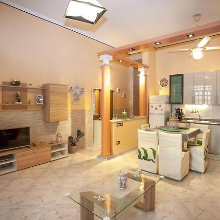 Casa Rosamaria Apartment Giardini Naxos Exterior photo